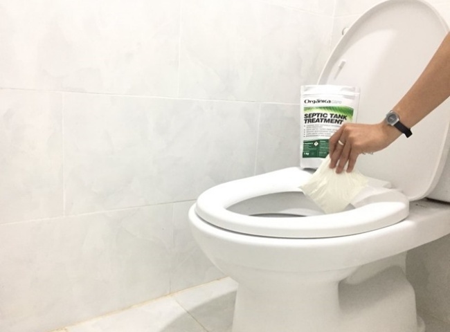 Vi sinh khử m&ugrave;i h&ocirc;i bồn cầu