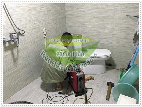 bồn cầu tắc nghẽn