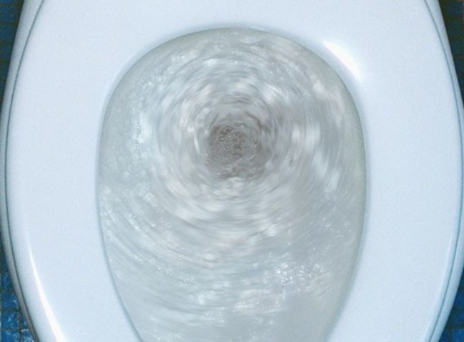 C&aacute;ch th&ocirc;ng tắc bồn cầu